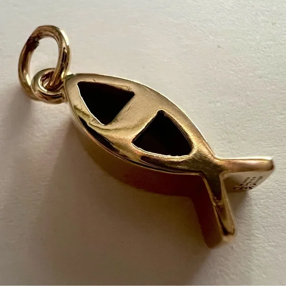 NEW 14k gold ichthus wide fish necklace pendant JAMES AVERY - Technical View
